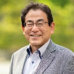 岡田昌毅先生のインタビュー写真