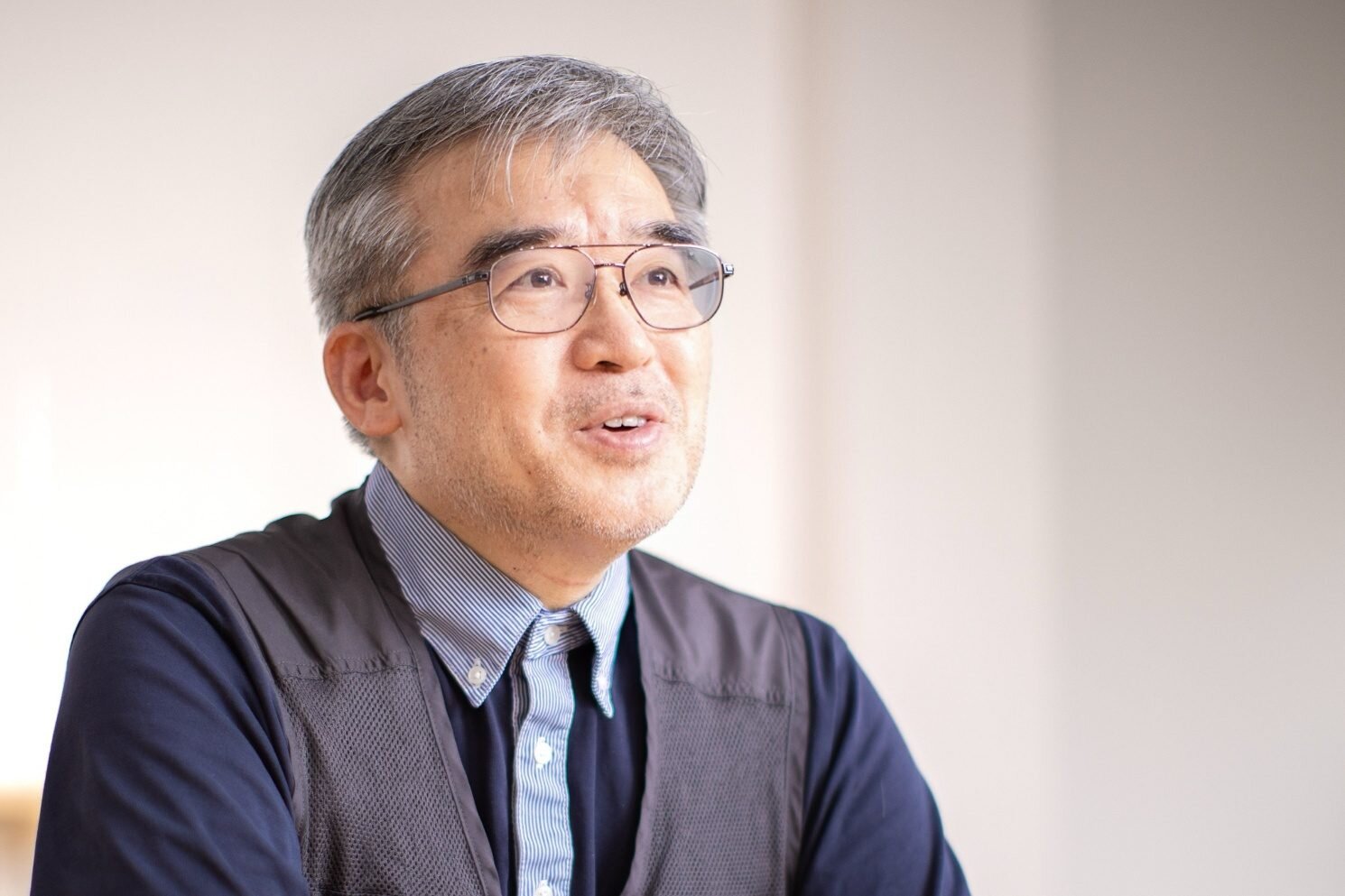 田中春秋先生のインタビュー写真